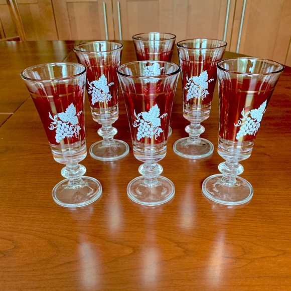 Ruby Red & clear glass cut tall decanter & cordials with grapes print 8 Pc set - Picture 7 of 11